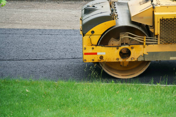 Best Permeable Paver Driveway  in Kewaunee, WI